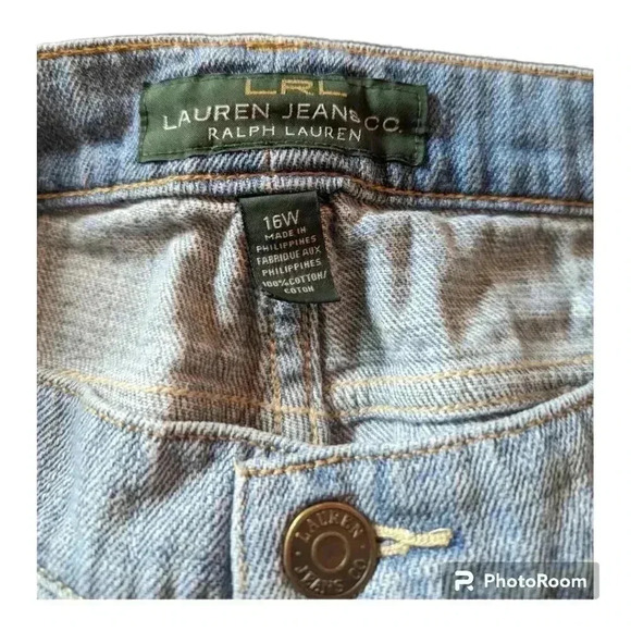 LRL Lauren Jeans Co. Women's Light Wash Cropped Boyfriend Fit Jeans, Size 16W - Picture 4 of 11